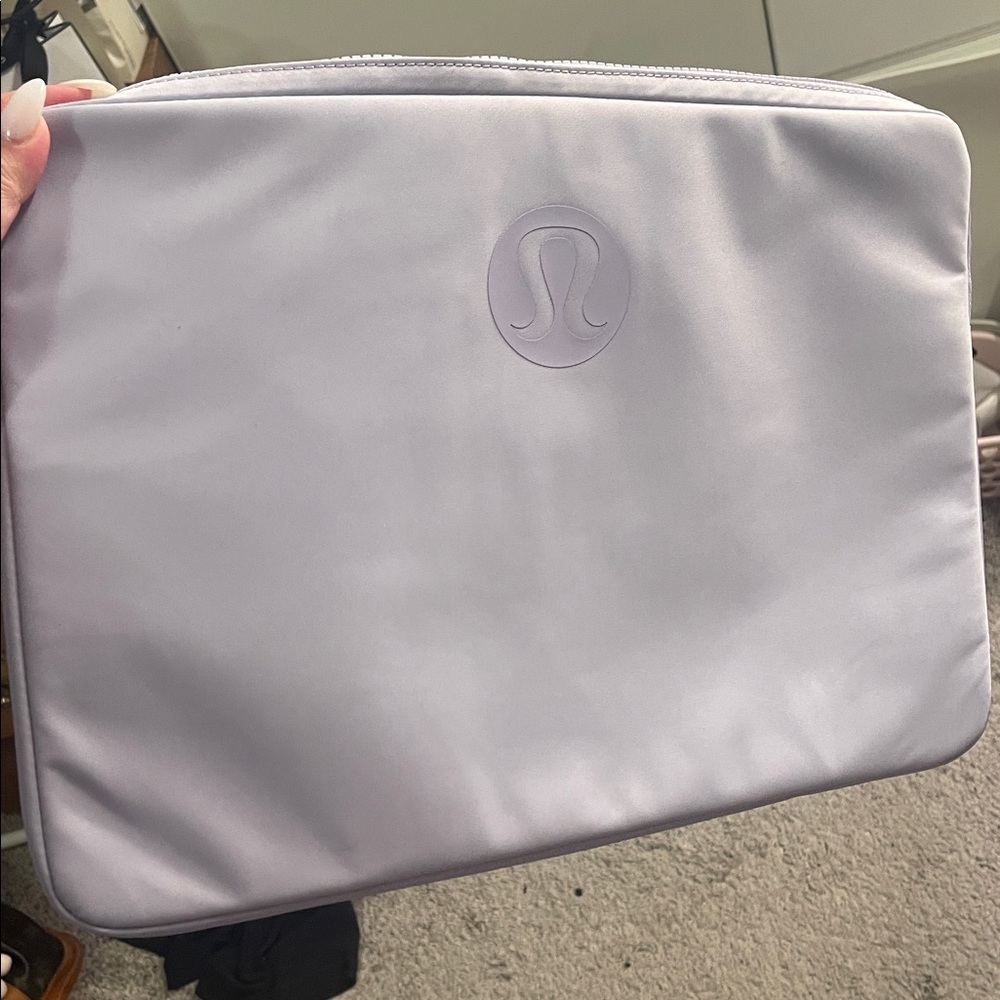 Lululemon New Crew laptop sleeve Lavender Frost New